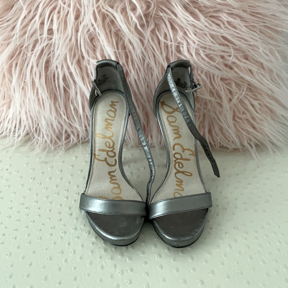 Sam Edelman size 4 heel sandal silver